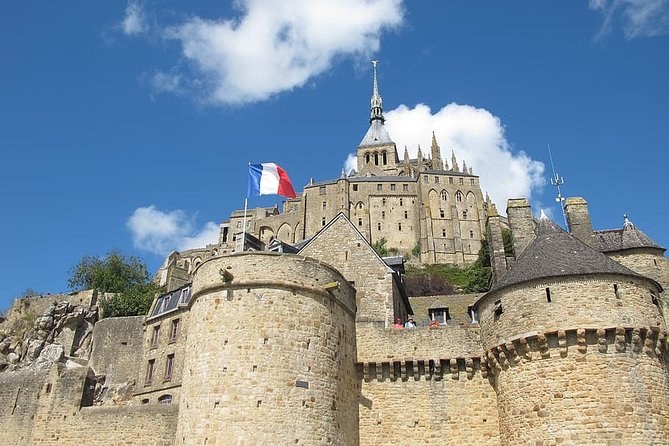 Mt St. Michel Private Tour with Abbey tickets and tour guide